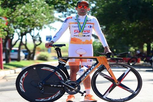 Magno Nazaret campeão do contrarrelógio / Foto: Luis Claudio Antunes / Bike76